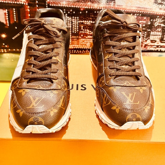 Louis Vuitton Runaway Monogram Brown Black and White - Picture 12 of 15